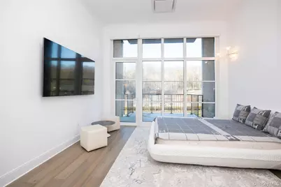 100 Garvies Point Road #1024, Glen Cove, NY 11542 - Photo 32