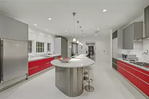 865 Barberry Ln, Woodmere, NY 11598 - Photo 14