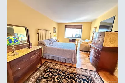 100 E Hartsdale Avenue #7RE, Hartsdale, NY 10530 - Photo 8