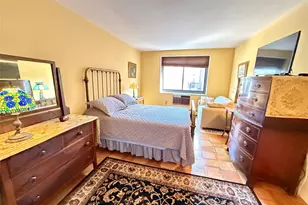 100 E Hartsdale Ave, Hartsdale, NY 10530 - Photo 8