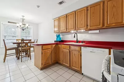 15 Gazebo Lane, Holtsville, NY 11742 - Photo 4