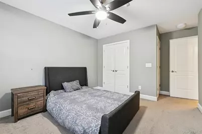 15 Gazebo Lane, Holtsville, NY 11742 - Photo 16