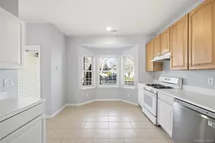 55 Oyster Cove Ln, Blue Point, NY 11715 - Photo 6