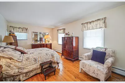 62 Canterbury Drive, Hauppauge, NY 11788 - Photo 36