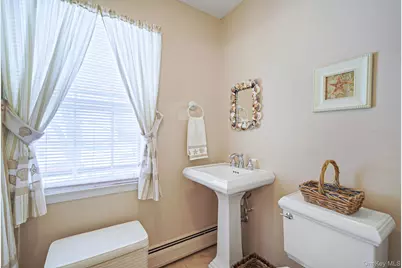 62 Canterbury Drive, Hauppauge, NY 11788 - Photo 40