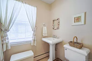 62 Canterbury Dr, Hauppauge, NY 11788 - Photo 40