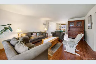 7 N Terrace Place, Valley Stream, NY 11580 - Photo 12