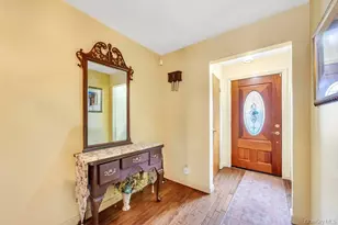 7 N Terrace Pl, Valley Stream, NY 11580 - Photo 8