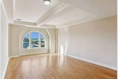 225 Stanley Avenue #405, Mamaroneck, NY 10543 - Photo 2