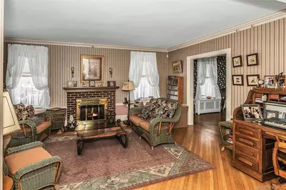 8 3rd Place, Garden City, NY 11530 - Photo 2