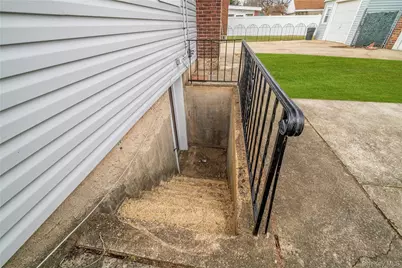 141 Booth Street, Hempstead, NY 11550 - Photo 16