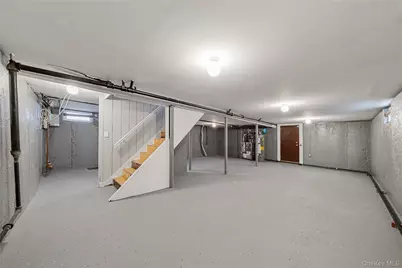 141 Booth Street, Hempstead, NY 11550 - Photo 14