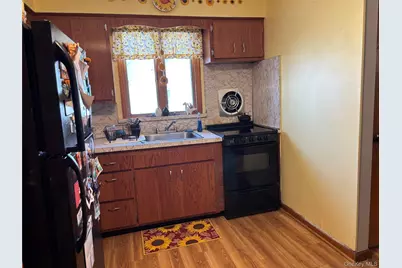 90 Madison Avenue, Westbury, NY 11590 - Photo 10