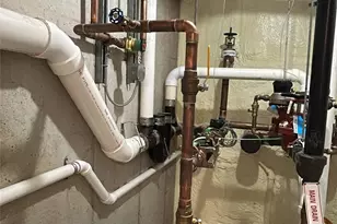 60-14 Menahan St, Ridgewood, NY 11385 - Photo 12