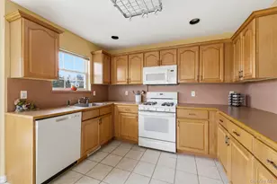 23 Goose Neck Ln, Riverhead, NY 11901 - Photo 10