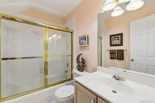 23 Goose Neck Ln, Riverhead, NY 11901 - Photo 12