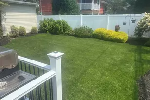 1550 Cleveland Ave, East Meadow, NY 11554 - Photo 18