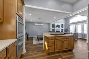 1550 Cleveland Ave, East Meadow, NY 11554 - Photo 6