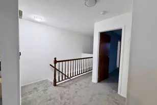 42 Greenmeadow Dr, Babylon, NY 11702 - Photo 6