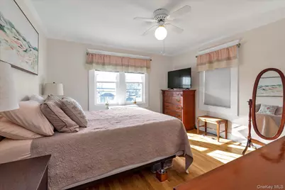 51 Huntington Avenue, Lynbrook, NY 11563 - Photo 12