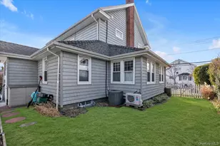 51 Huntington Ave, Lynbrook, NY 11563 - Photo 16