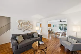 7 Huckleberry Ln, Hampton Bays, NY 11946 - Photo 4