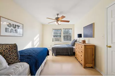 7 Huckleberry Lane, Hampton Bays, NY 11946 - Photo 14