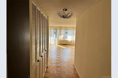 17-85 215 Street #3E, Bayside, NY 11360 - Photo 4