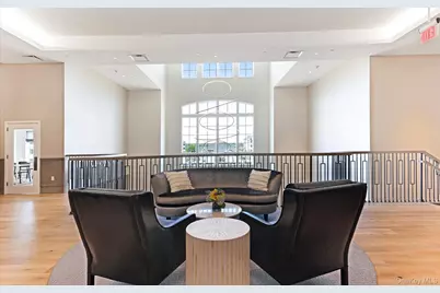 25102 Aspenwood Drive, Plainview, NY 11803 - Photo 34