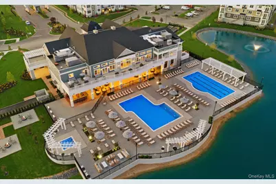 25102 Aspenwood Drive, Plainview, NY 11803 - Photo 24