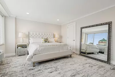 100 Hilton Avenue #901, Garden City, NY 11530 - Photo 22