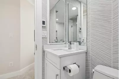 100 Hilton Avenue #901, Garden City, NY 11530 - Photo 30