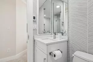 100 Hilton Ave, Garden City, NY 11530 - Photo 30