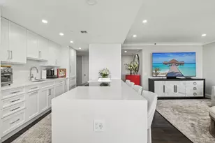 100 Hilton Ave, Garden City, NY 11530 - Photo 16