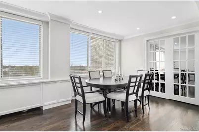 100 Hilton Avenue #901, Garden City, NY 11530 - Photo 16
