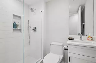 100 Hilton Ave, Garden City, NY 11530 - Photo 28