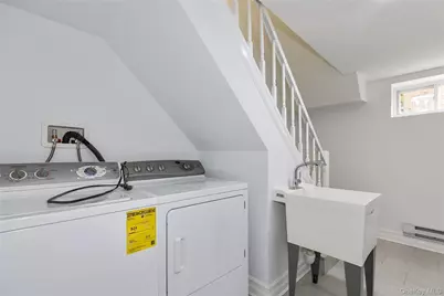 82-51 257th #1, Glen Oaks, NY 11004 - Photo 30