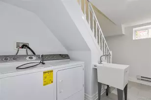 82-51 257th, Glen Oaks, NY 11004 - Photo 30