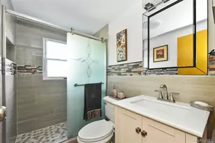 382 Pennsylvania Ave, Mineola, NY 11501 - Photo 10