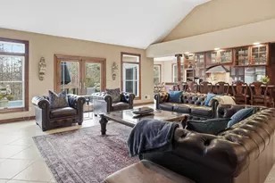 131 Malloy Dr, East Quogue, NY 11942 - Photo 2