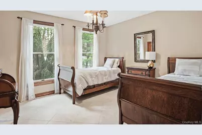 131 Malloy Drive, East Quogue, NY 11942 - Photo 16