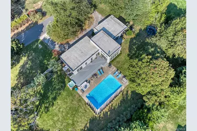 840 Southern Boulevard, East Marion, NY 11939 - Photo 16