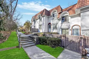 172 Skyline Dr, Coram, NY 11727 - Photo 2