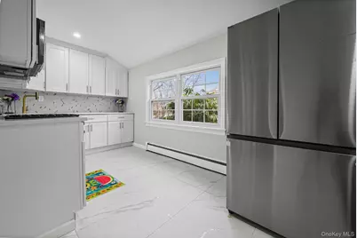 186 Westwood Drive, Brentwood, NY 11717 - Photo 14