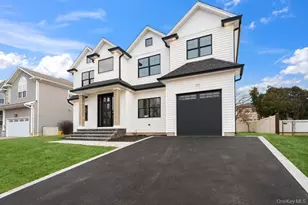 35 Main Pkwy, Plainview, NY 11803 - Photo 2