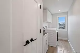 35 Main Pkwy, Plainview, NY 11803 - Photo 30