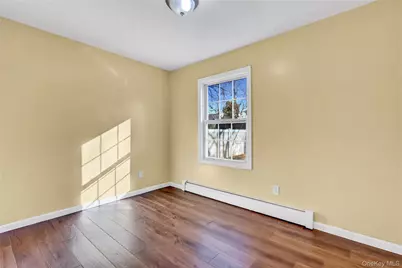 13 Dietz Street, Central Islip, NY 11722 - Photo 18