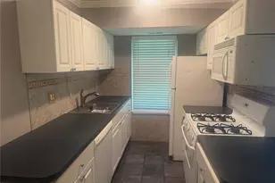 5 Laramie, Coram, NY 11727 - Photo 6