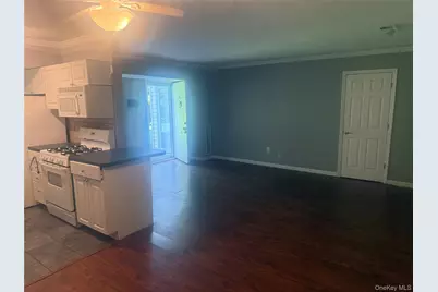 5 Laramie, Coram, NY 11727 - Photo 4