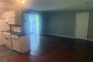 5 Laramie, Coram, NY 11727 - Photo 4